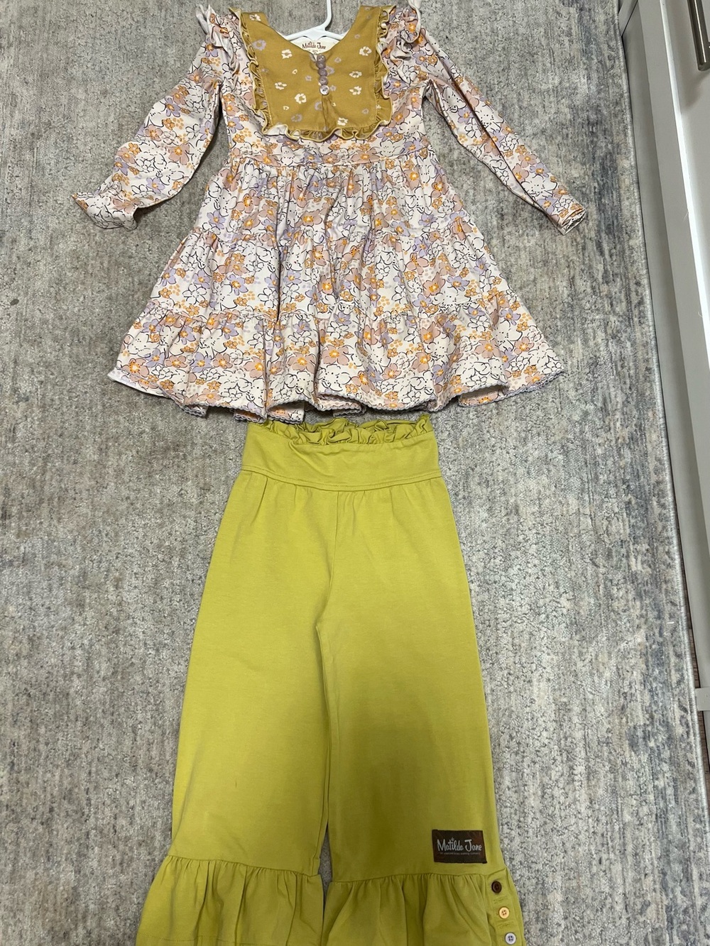 Matilda Jane set size 6Y